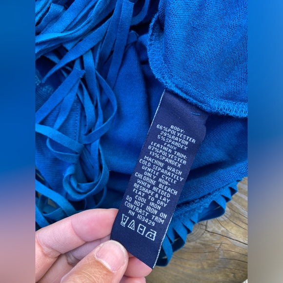 Terre Bleue Women's Short Sleeved Cowl Neck Top With Fringe Size S - Picture 7 of 9